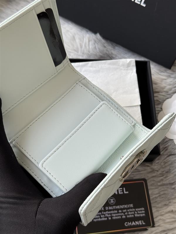 2026127215428934 270